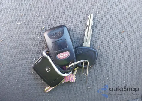 2015 Hyundai Elantra Se z USA, uszkodzony, nr VIN 5NPDH4AE7FH548987